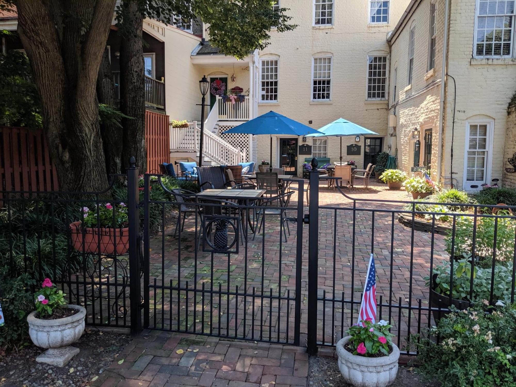 The Richard Johnston Inn & 1890 Caroline House Fredericksburg Eksteriør bilde